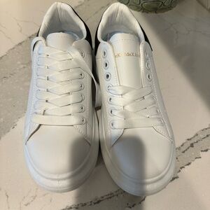 Women’s New White Tennis shoe.   Size 40(9.5)